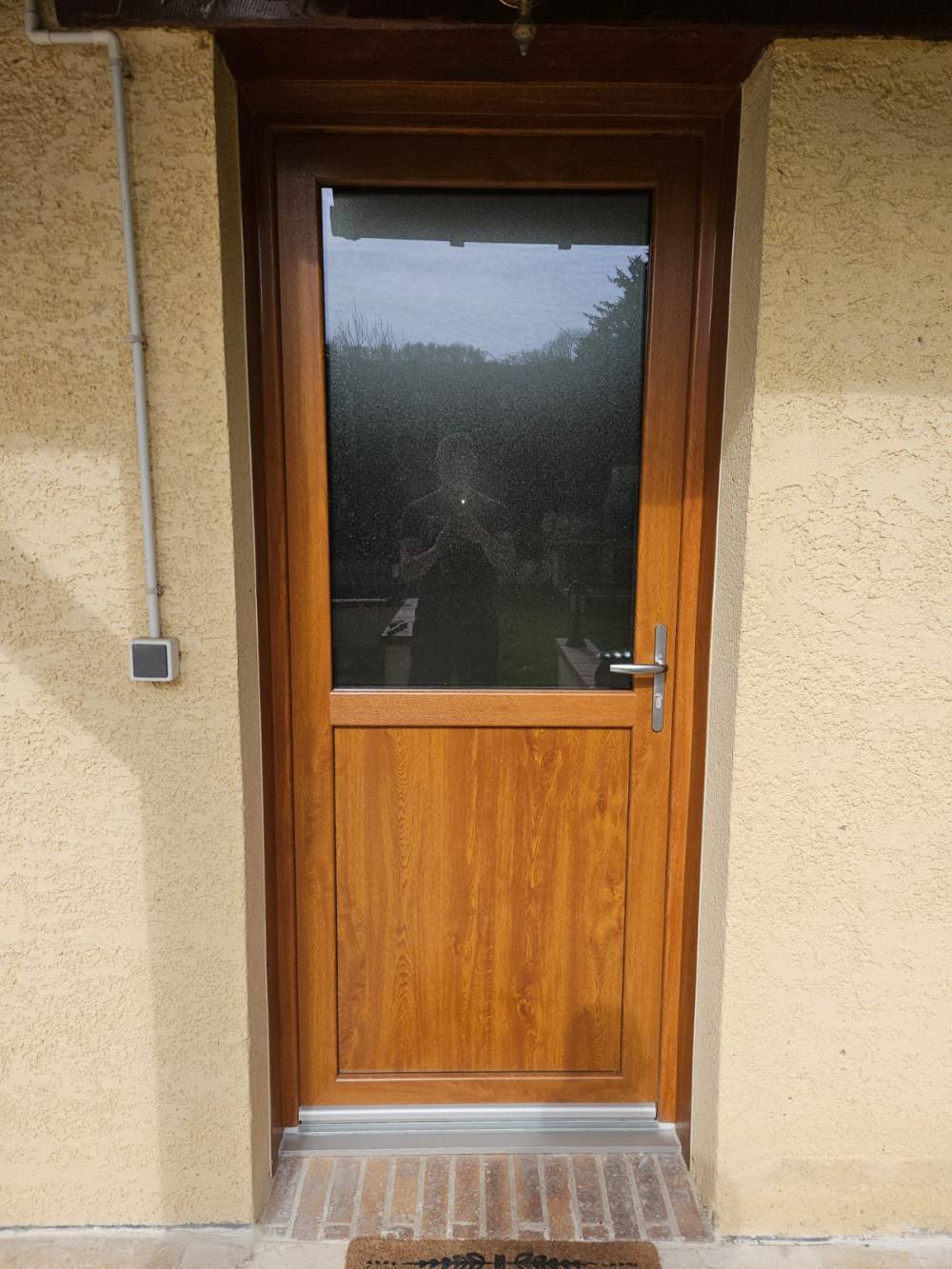 porte pvc chene doré
