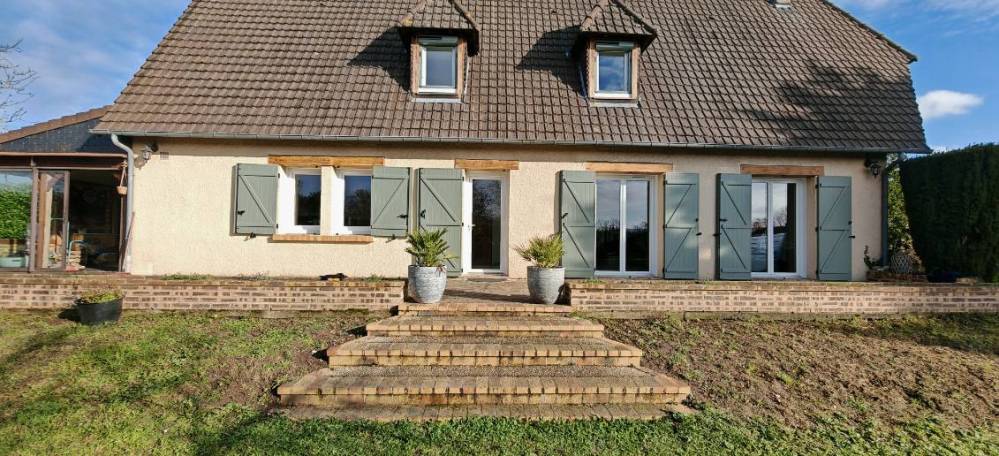 maison entirement rneover fenetres et volets