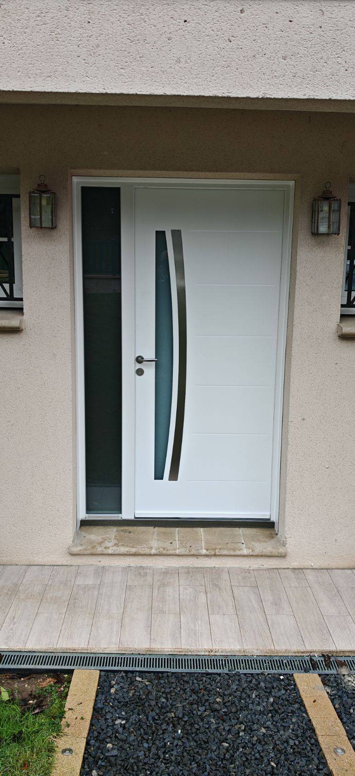 PORTE DENTREE AVEC IMPOSTE FIXE