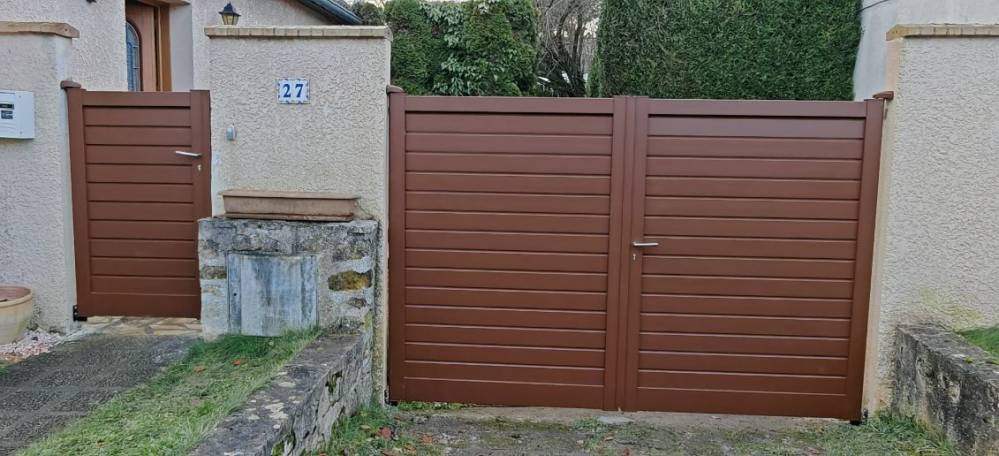 portail marron