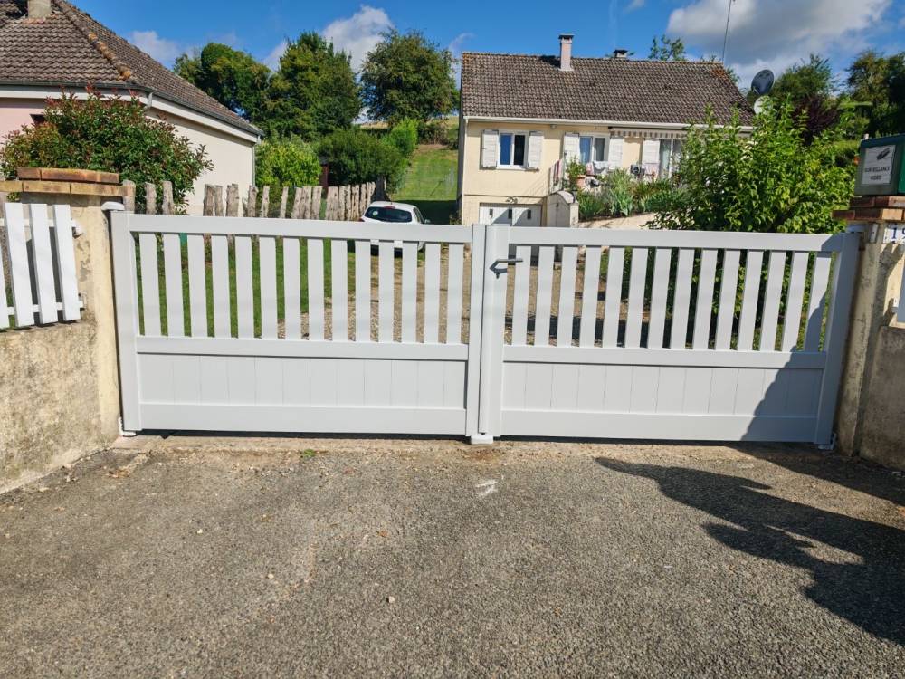 portail alu gris clair gisors