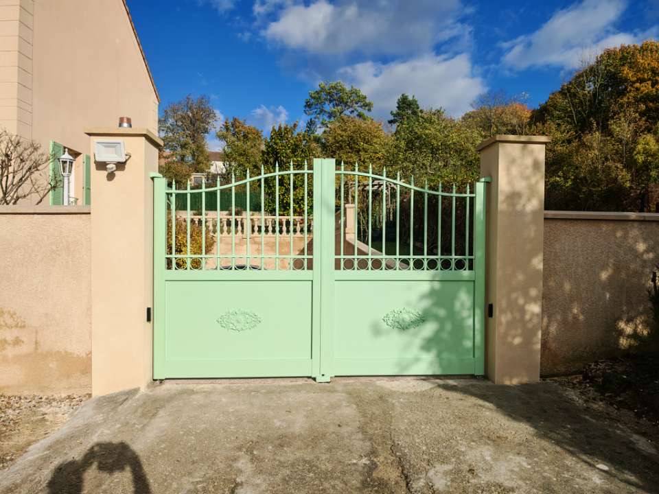 portail ferronerie vert 6021 dangu